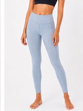 Women's Cloud Light Blue Active Leggings size Medium